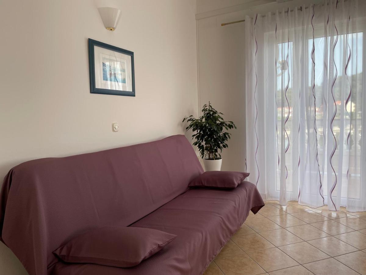 Apartmani Ruzarija Rab Town Exterior photo